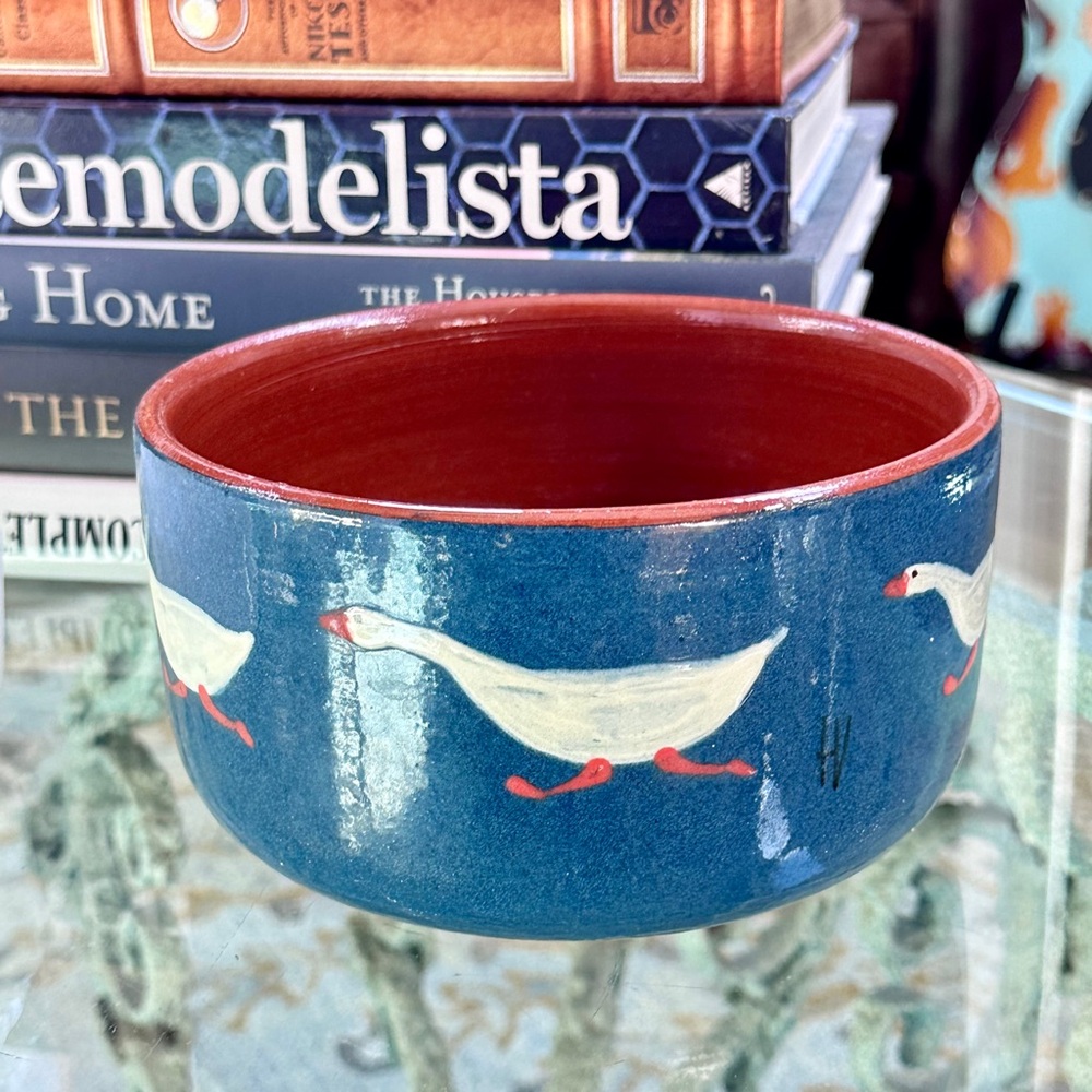 Vintage Pottery Ceramic Navy Glazed Terra Cotta Bowl w/ Running Goose Motif - Picture 4 of 15